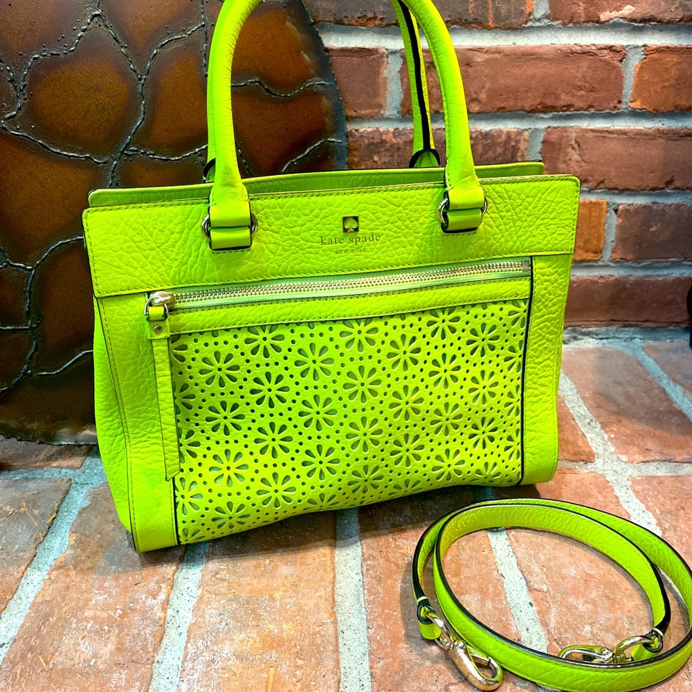 Kate Spade, Perri  Lane Bag in lime green, w/ adjustable shoulder strap.